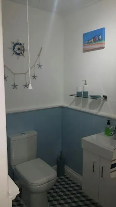 A Quiet Self-Contained Flat Close To Exeter. Stoke Canon Apartment
