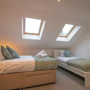 St Peters Townhouse By Promise , Cardiff United Kingdom